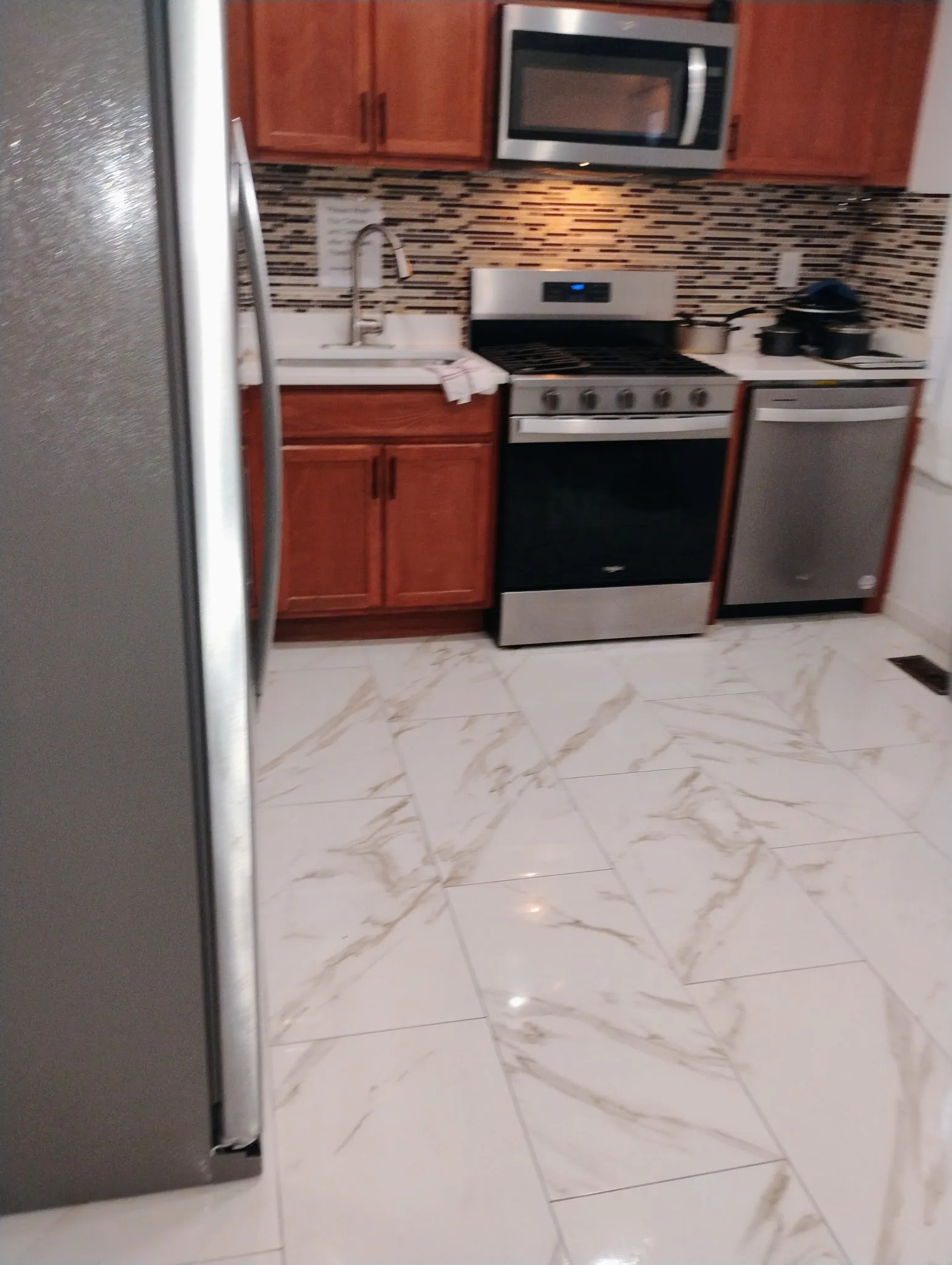 modern-kitchen-assisted-living-home-detroit
